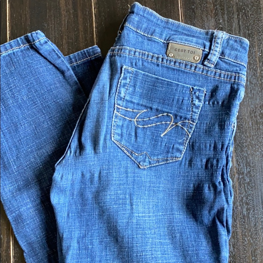 Cest Toi dark wash skinny jeans 🤍